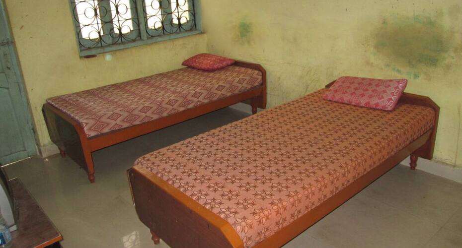 Rajdhani Lodge, Parbhani 1